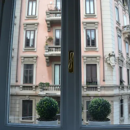 Lis Apartment Milan Exterior photo
